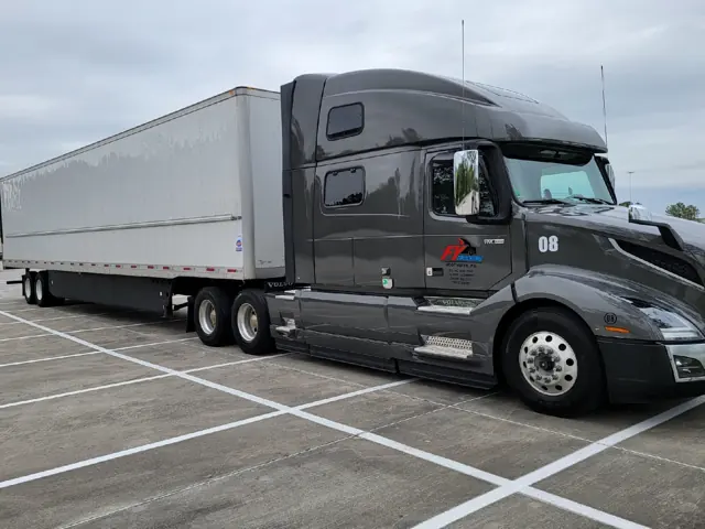 Truck 08 · FY Trucking