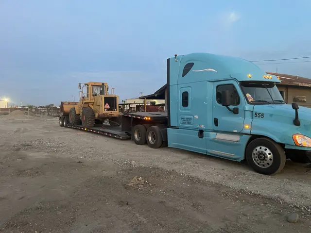 Truck Amber · FY Trucking